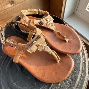 Michael Kors Gold Girls Size 8 Wedge Sandals
